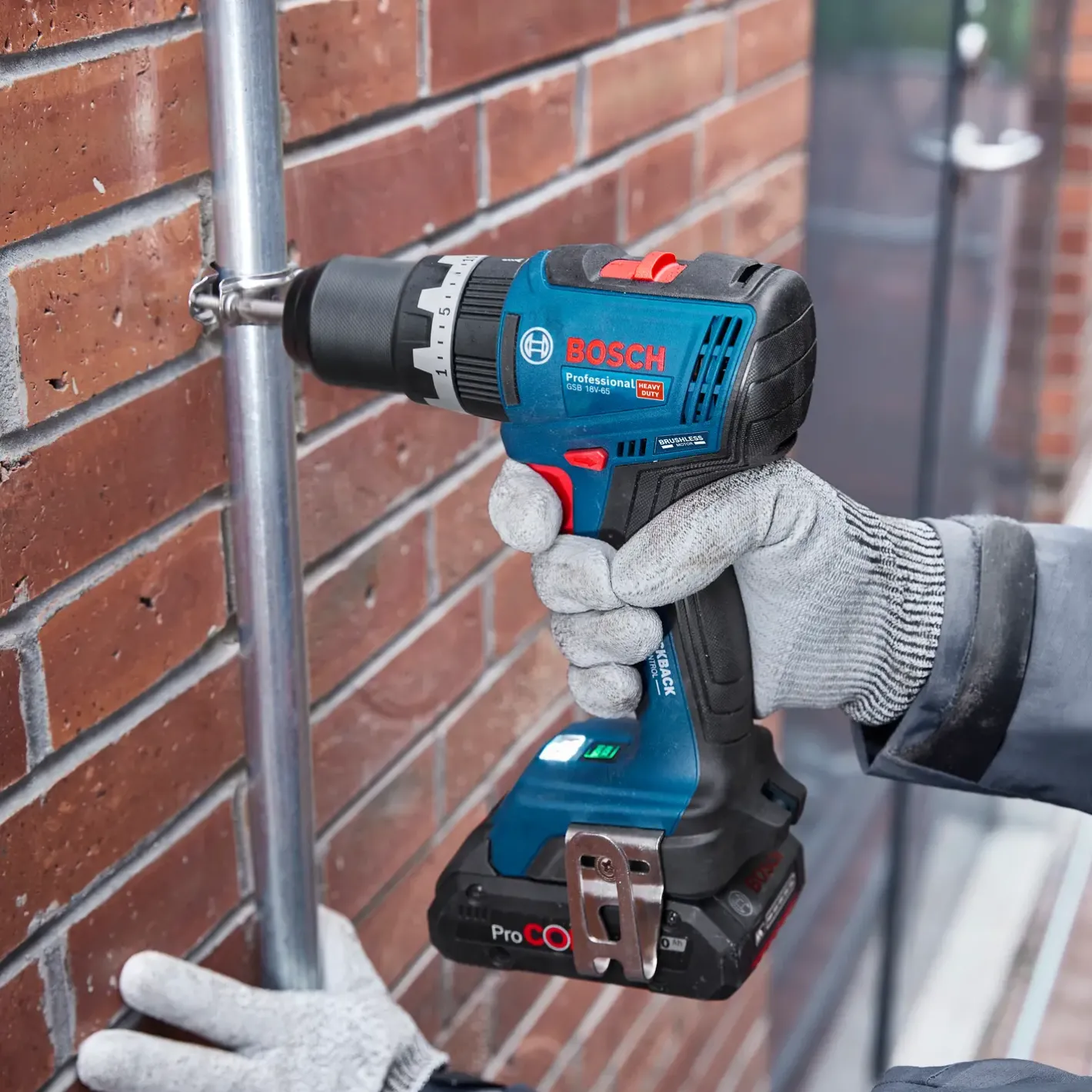Bosch GSB 18V-65 slagboremaskine 2x5Ah batteri og L-BOXX* Bore- Og Skruemaskiner