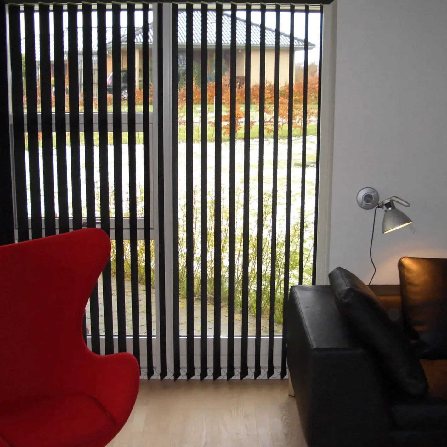Debel lamelgardin komplet Line, sort 100x250 cm.* Gardiner|Tilbehør Til Kontor Og Værksted