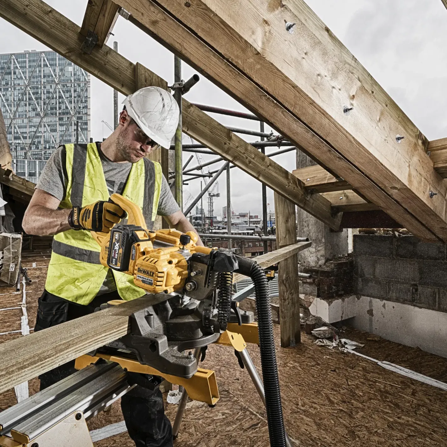 DeWALT DCS777N 54V XR kap-/geringssav Ø216 mm solo* Kap-/Geringssave