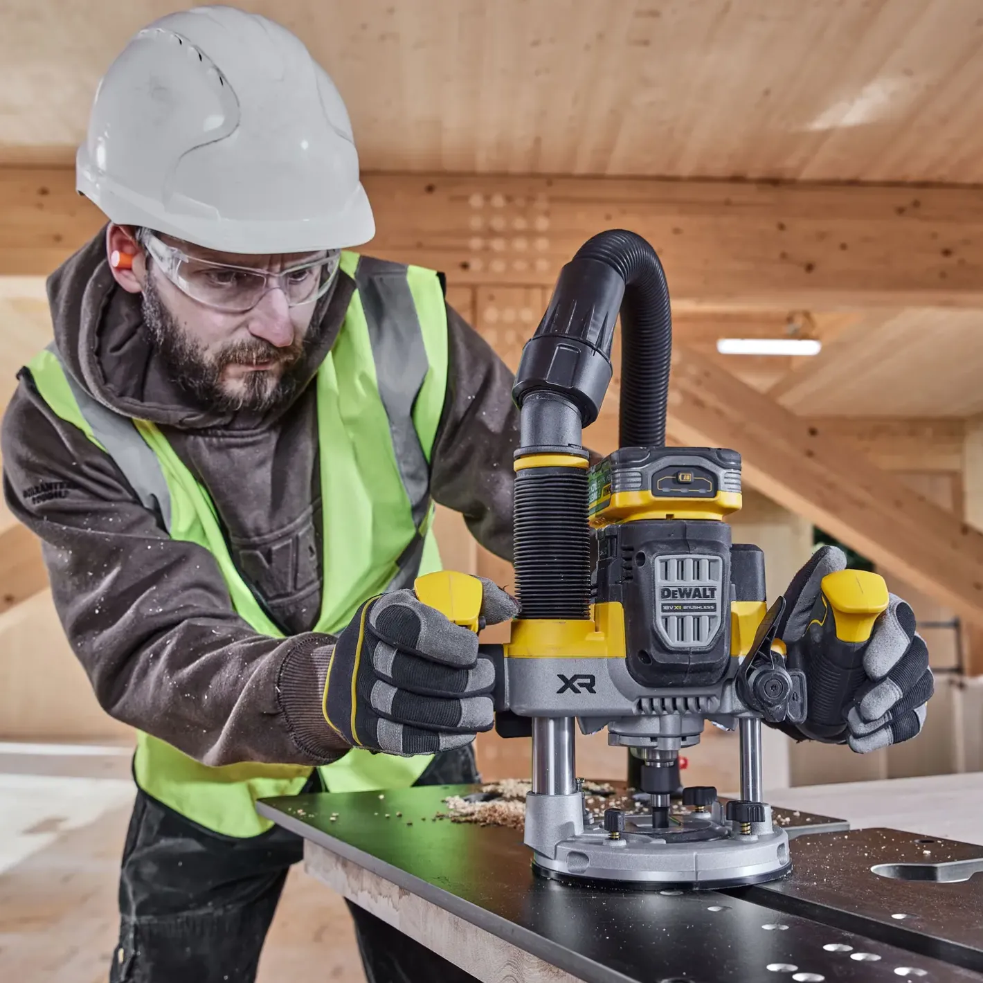 DeWALT DCW620NT-XJ 18V XR overfræser 8/12 mm solo* Overfræsere