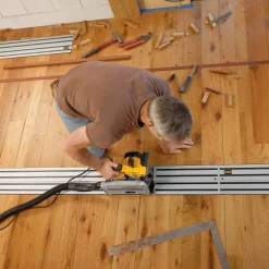 DeWALT DWS520KTR 55 mm dyksav med 1,5 m styreskinne* Rundsave