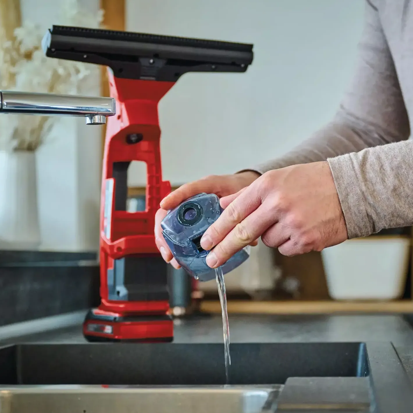 Einhell BRILLIANTO 18V vinduesvasker solo* Rengøringsartikler|Tilbehør Til Kontor Og Værksted