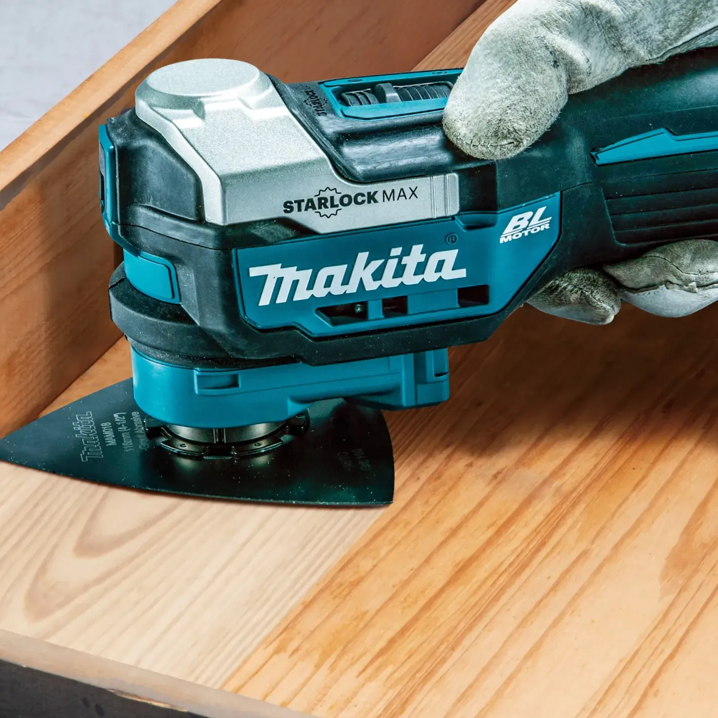 Makita DTM52Z LXT® multicutter 18V solo* Multicuttere