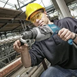 Makita HR2470 bore/mejselhammer SDS-Plus 2,6J 780 Watt* Borehamre