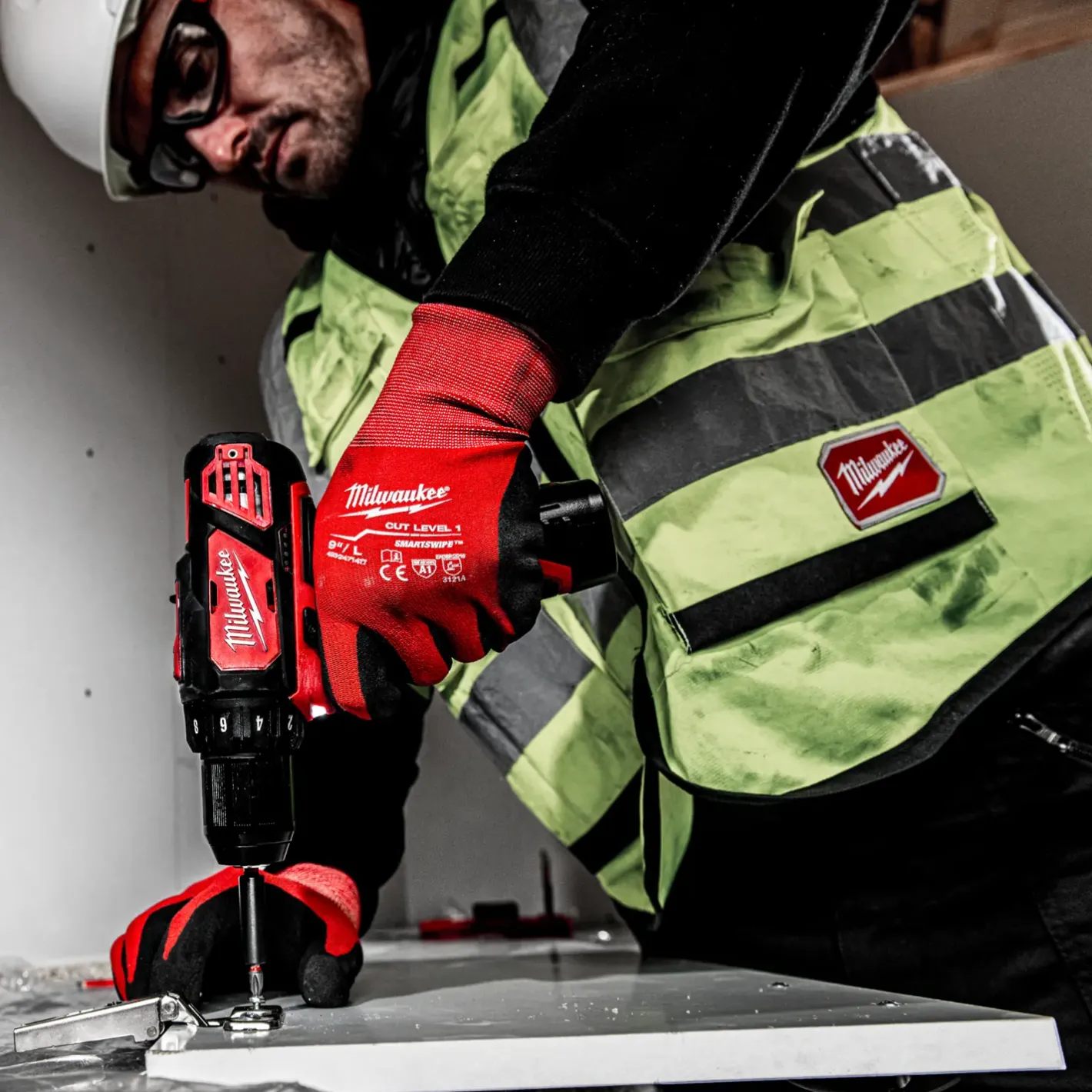 Milwaukee M12™ BDD-201C 12V bore-/skruemaskine inkl. 1x2 Ah batteri og lader* Bore- Og Skruemaskiner