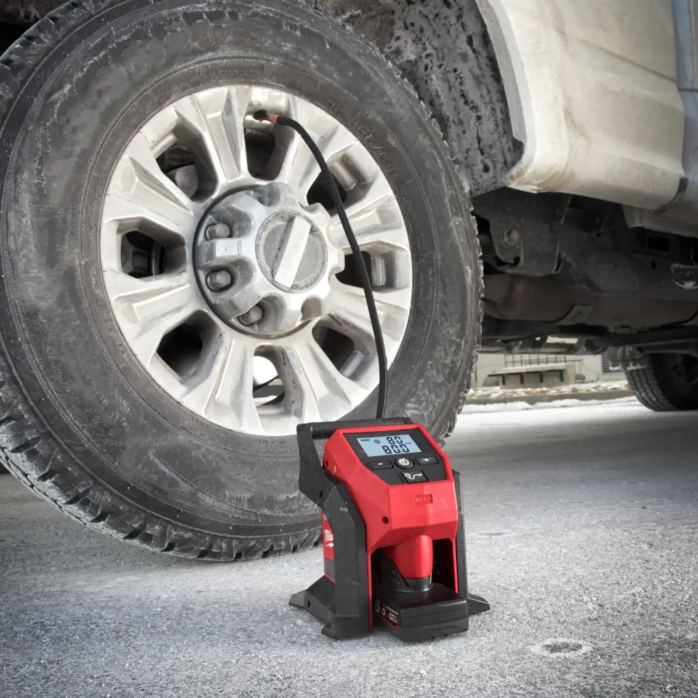 Milwaukee M12 BI 12V luftpumpe med autosluk* Kompressorer