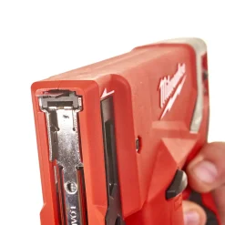 Milwaukee M12 BST-0 12V hæftepistol solo* Sømpistoler