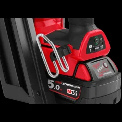 Milwaukee M18 FFN-502C Fuel™ 18V sømpistol 2x5.0 Ah batterier og lader* Sømpistoler
