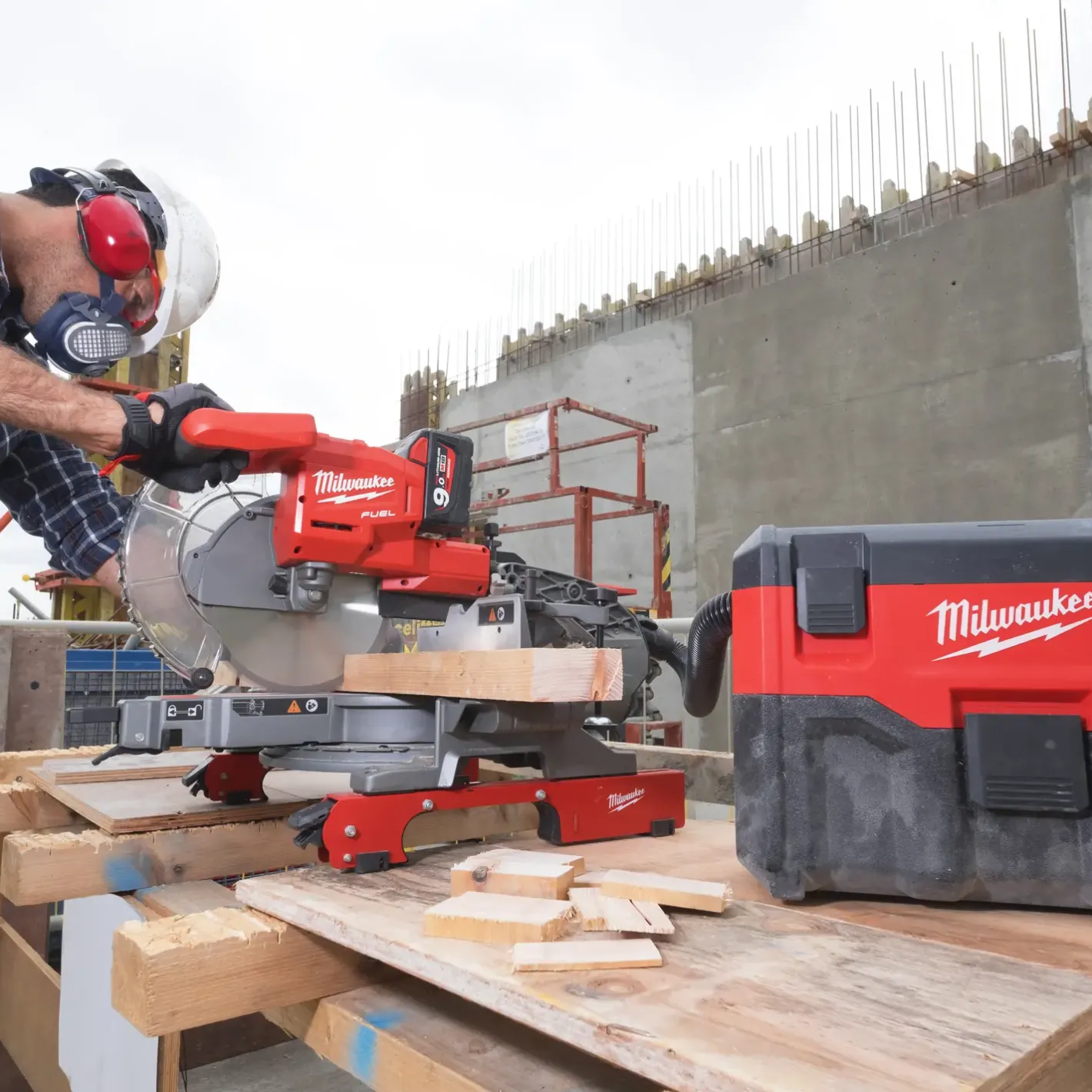 Milwaukee M18 VC2 -0 18V våd/tør-støvsuger solo* Støvsugere