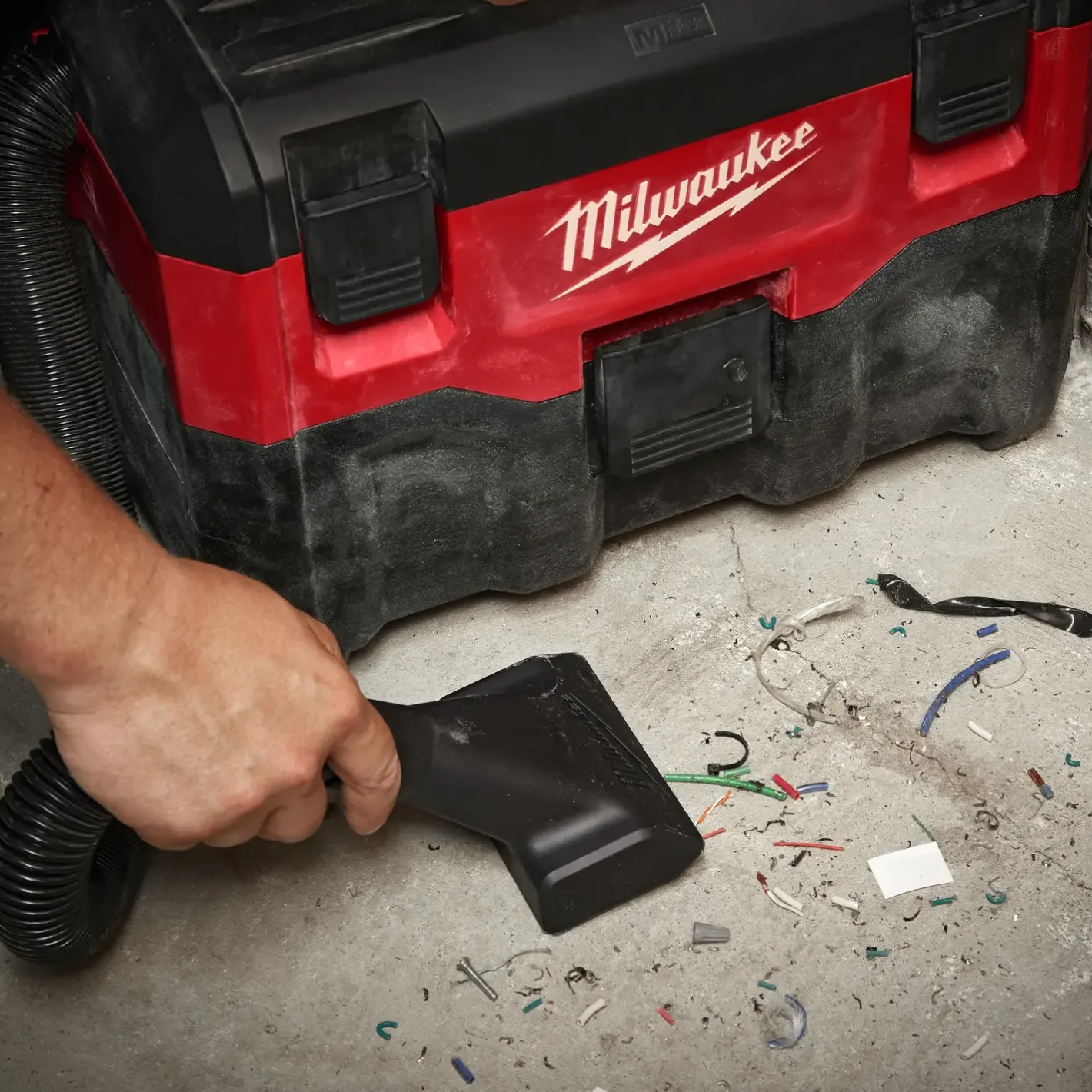 Milwaukee M18 VC2 -0 18V våd/tør-støvsuger solo* Støvsugere