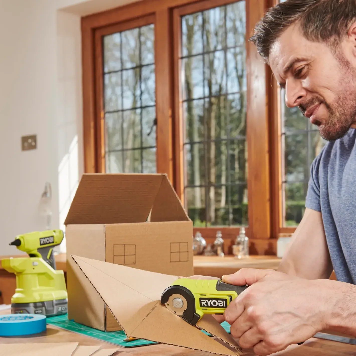 Ryobi RCT4-120G 4V universalsaks USB Lithium solo* Multicuttere