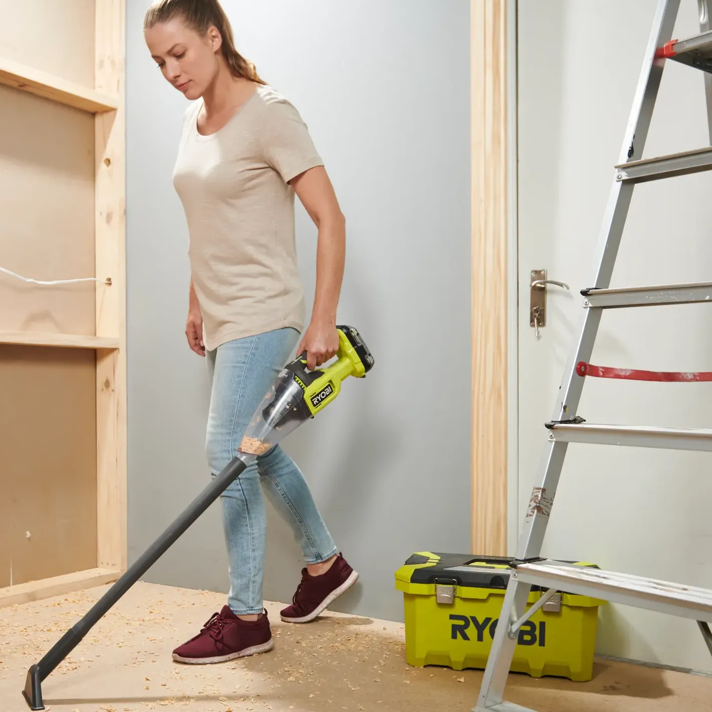 Ryobi RHV18F-0 håndstøvsuger m/gulvplejesæt 18V ONE+ solo* Støvsugere