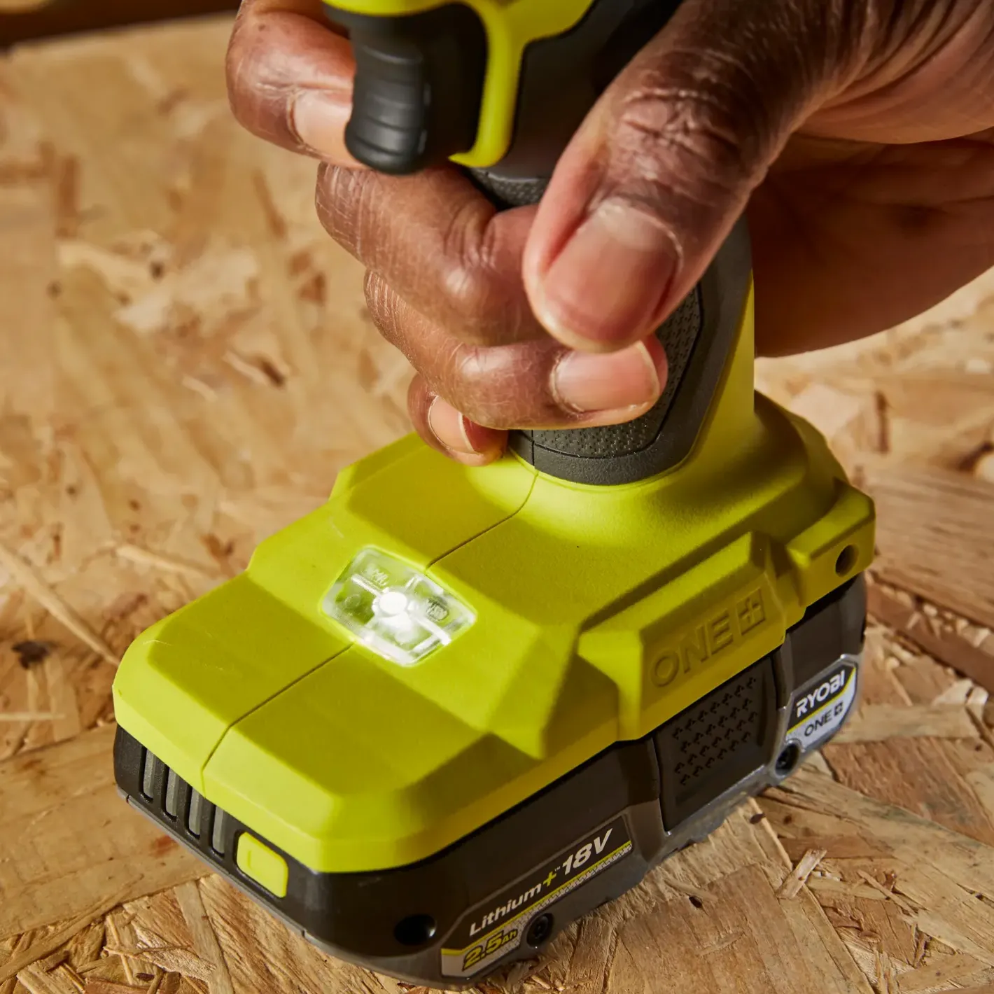 Ryobi RPD18BL1-2C42S slagbore-/skruemaskine sæt 18V ONE+* Bore- Og Skruemaskiner