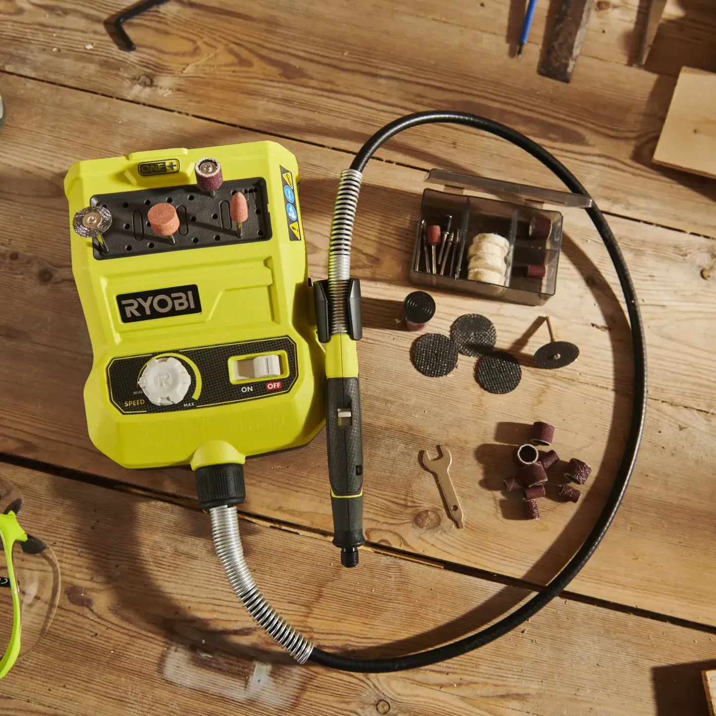 Ryobi R18RT-0 roterende multiværktøj 18V ONE+ solo m. 33 tilbehørsdele* Båndslibere