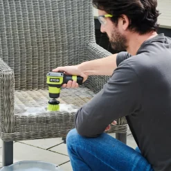 Ryobi RSCR4-0 4V USB Lithium™ Rengøringsbørste* Rengøringsartikler|Tilbehør Til Kontor Og Værksted