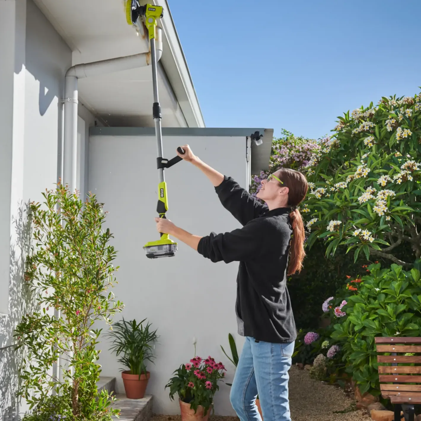Ryobi R18TPS-120G teleskop rengøringsbørste 1x2,0 Ah 18V ONE+* Bilpleje