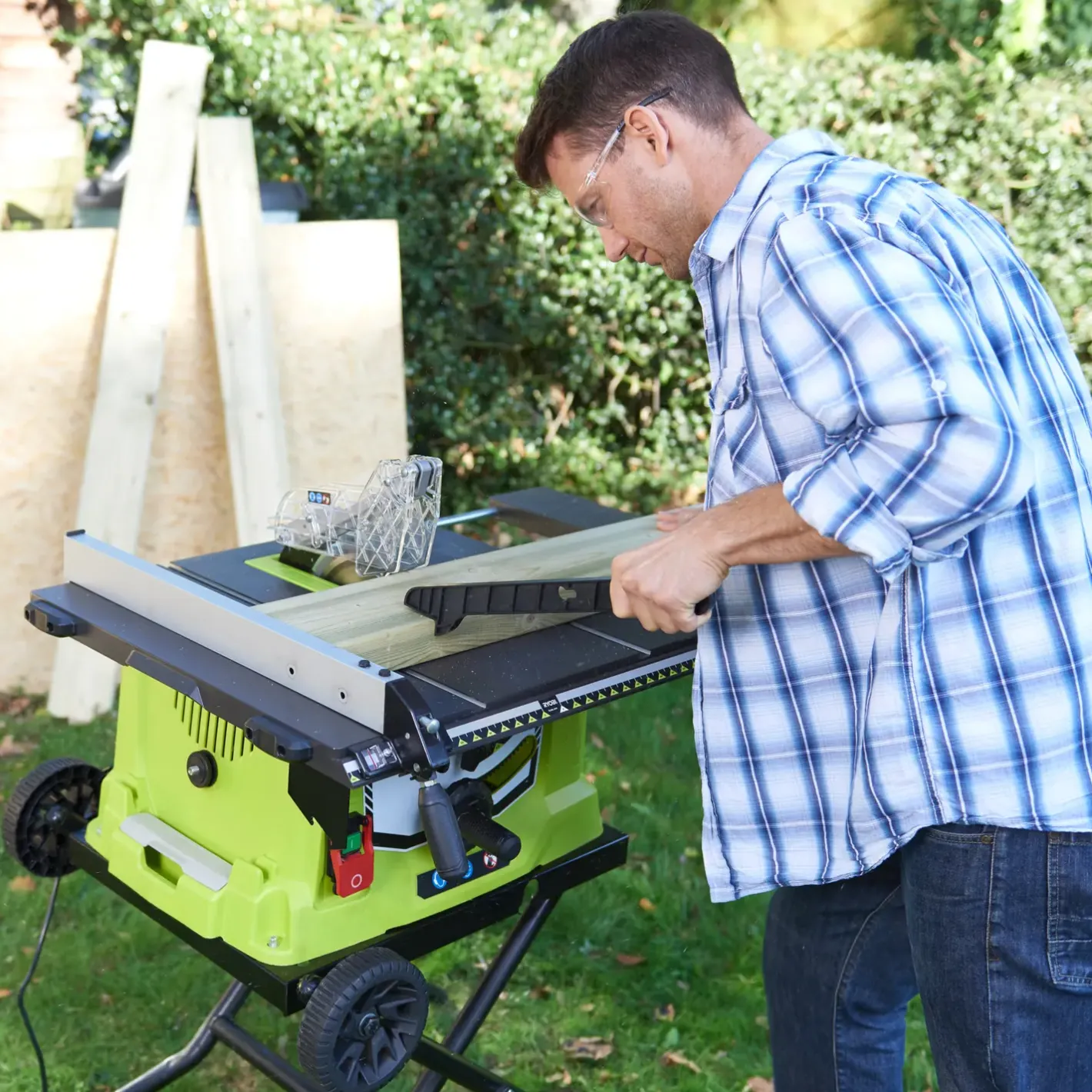 Ryobi RTS1800EF-G bordrundsav 1800W 560x710 mm* Bordrundsave